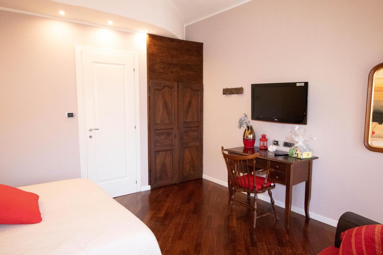 La Casa Di Adele Cagliari B&B Εξωτερικό φωτογραφία