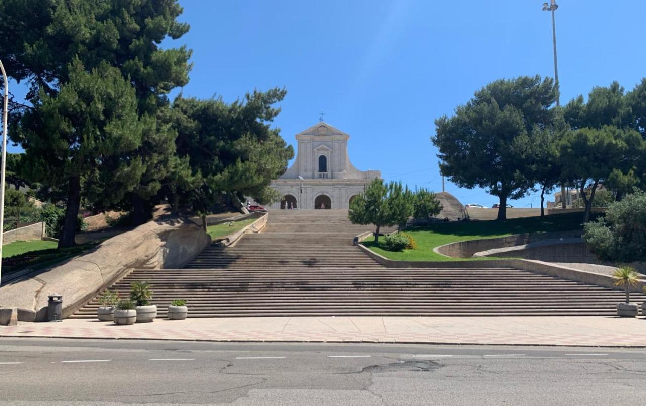La Casa Di Adele Cagliari B&B Εξωτερικό φωτογραφία